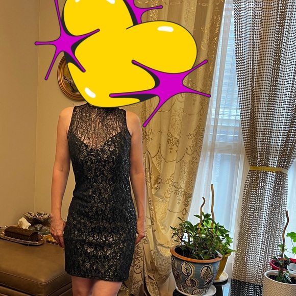 Elegant dress one time used for shooting - Picture 5 of 16